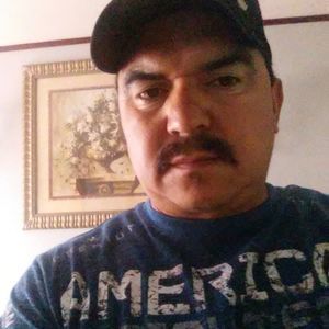 Meet your Posher, Moises